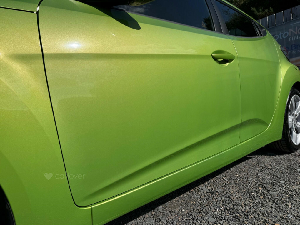 Hyundai Veloster Silver #32