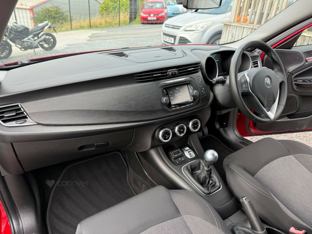 Alfa Romeo Giulietta 1.4 Tb Red #76