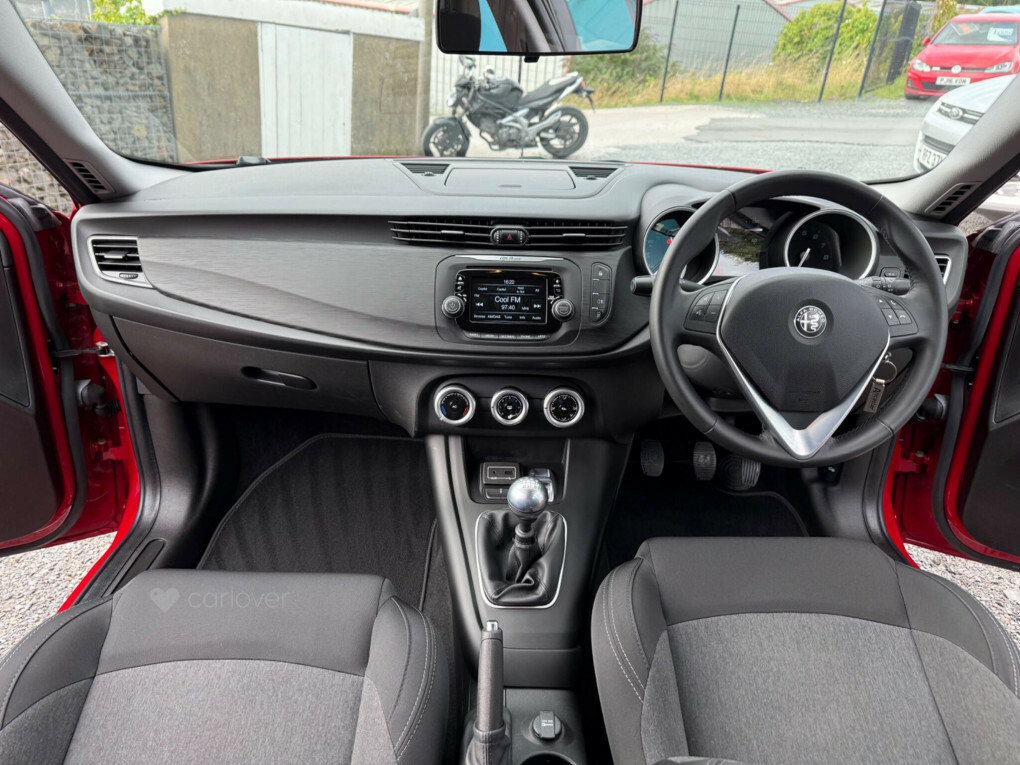 Alfa Romeo Giulietta 1.4 Tb Red #62