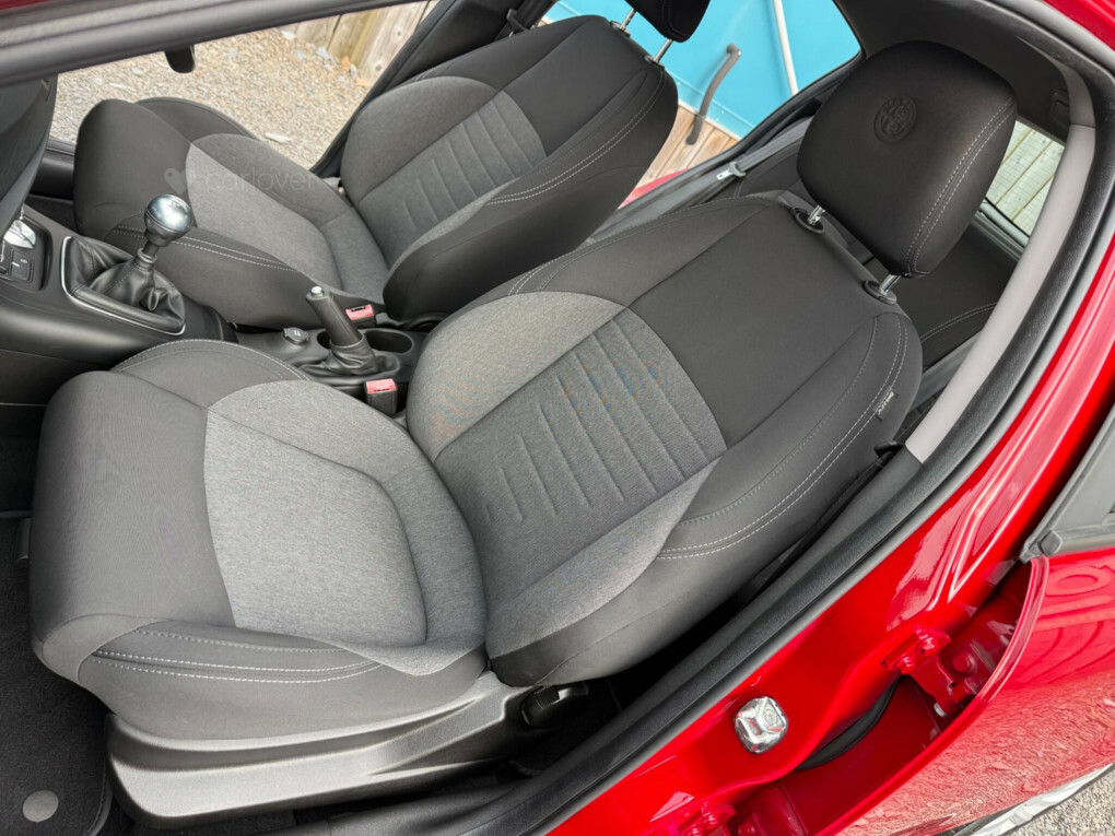 Alfa Romeo Giulietta 1.4 Tb Red #81