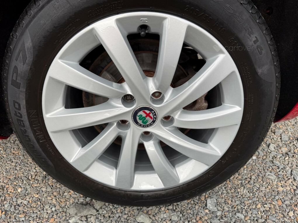Alfa Romeo Giulietta 1.4 Tb Red #34