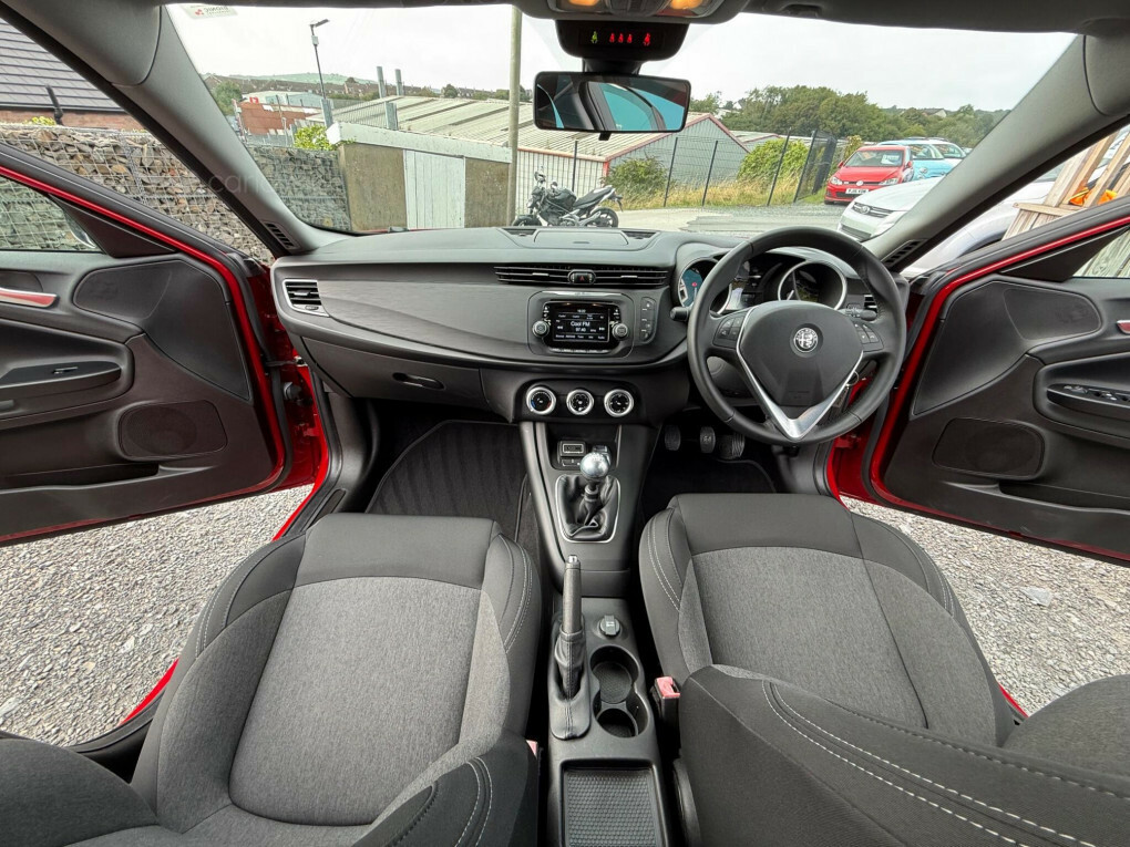 Alfa Romeo Giulietta 1.4 Tb Red #61