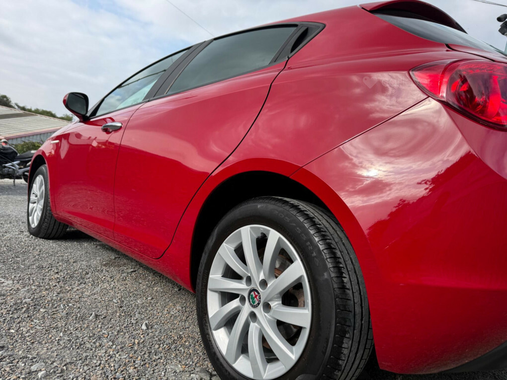 Alfa Romeo Giulietta 1.4 Tb Red #22