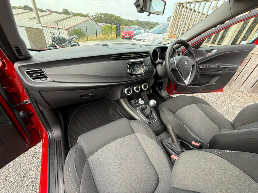 Alfa Romeo Giulietta 1.4 Tb Red #75