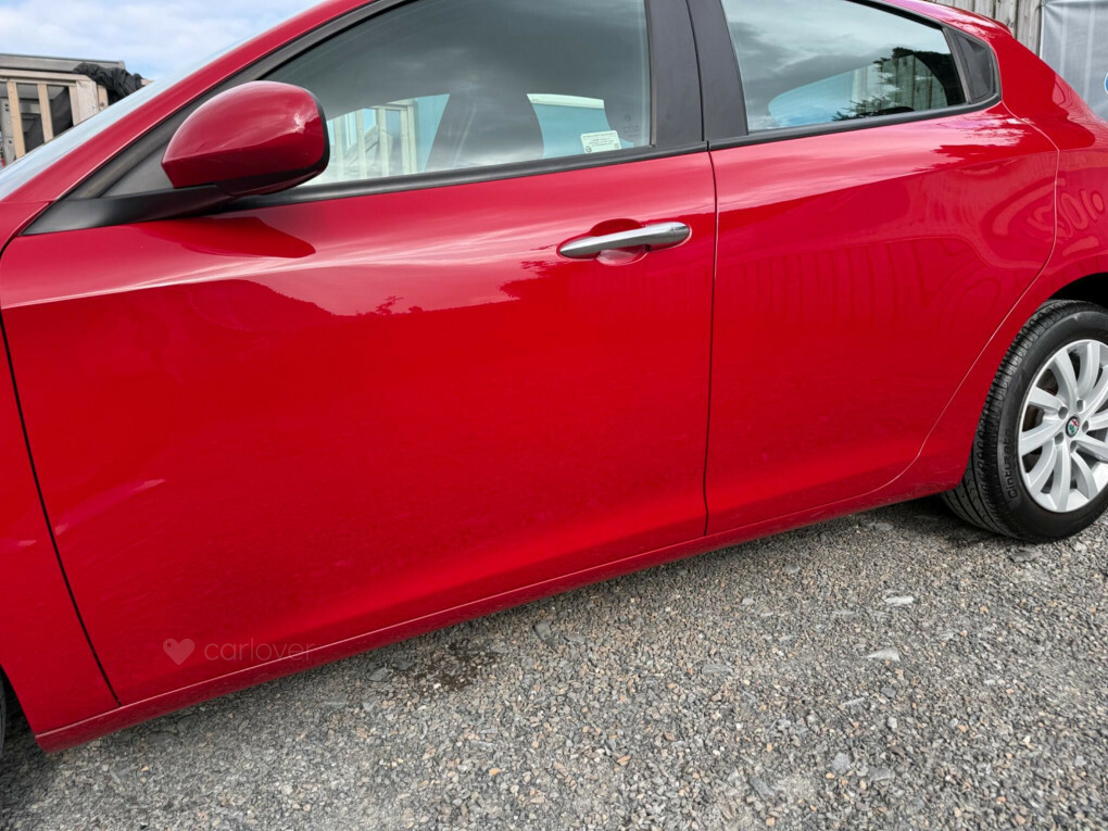 Alfa Romeo Giulietta 1.4 Tb Red #32