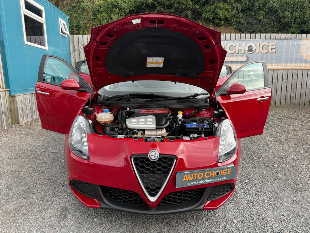 Alfa Romeo Giulietta 1.4 Tb Red #44
