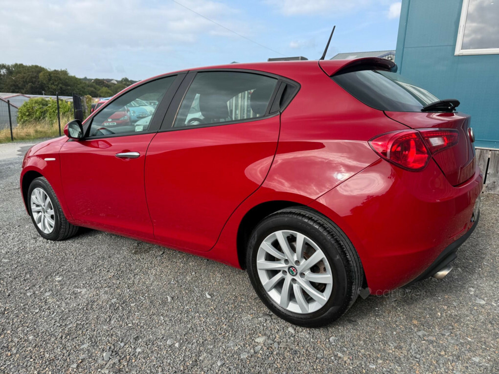 Alfa Romeo Giulietta 1.4 Tb Red #21
