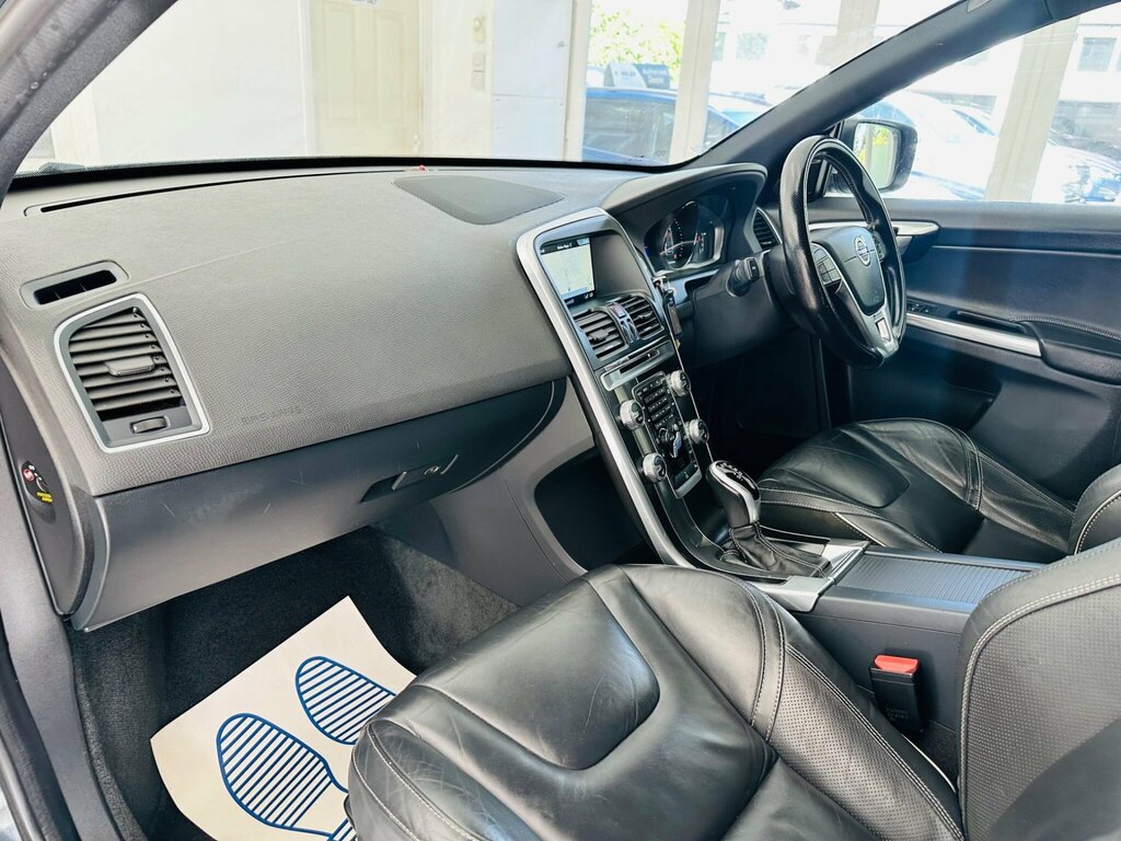 Volvo XC60 4X4 2.4 Silver #31