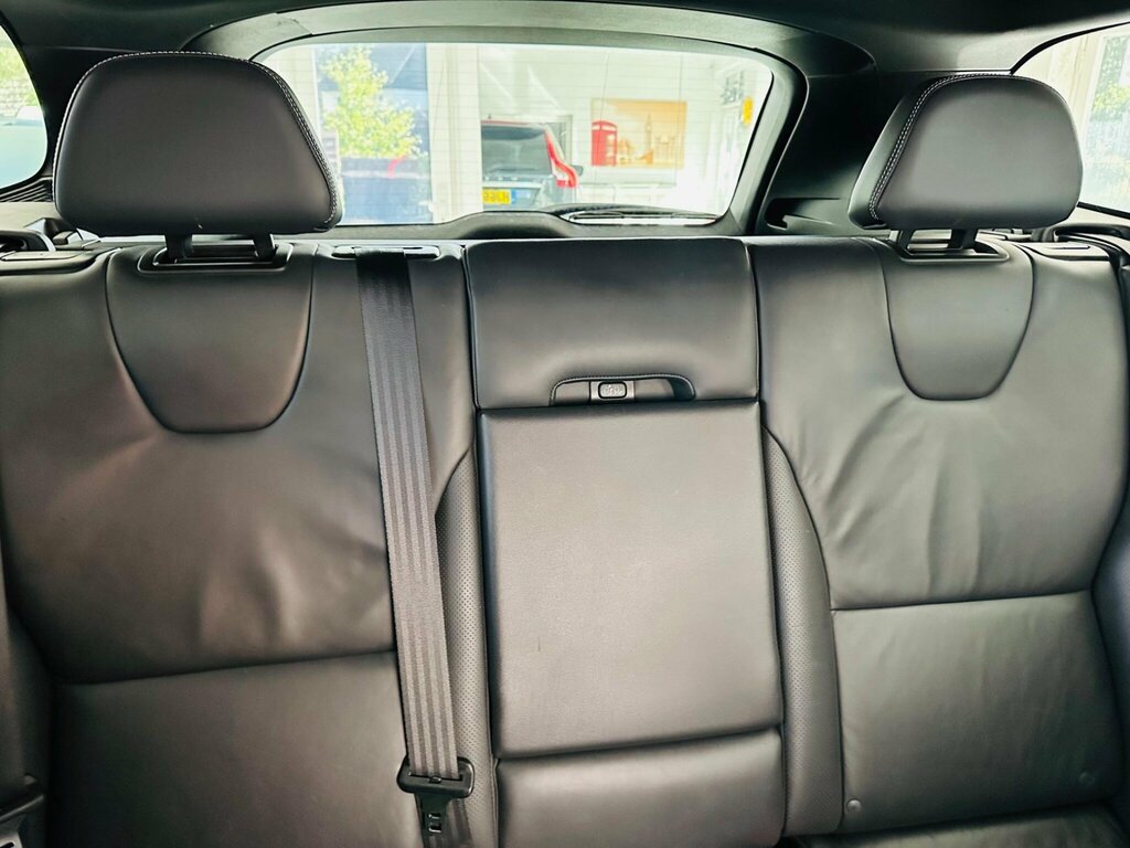 Volvo XC60 4X4 2.4 Silver #10