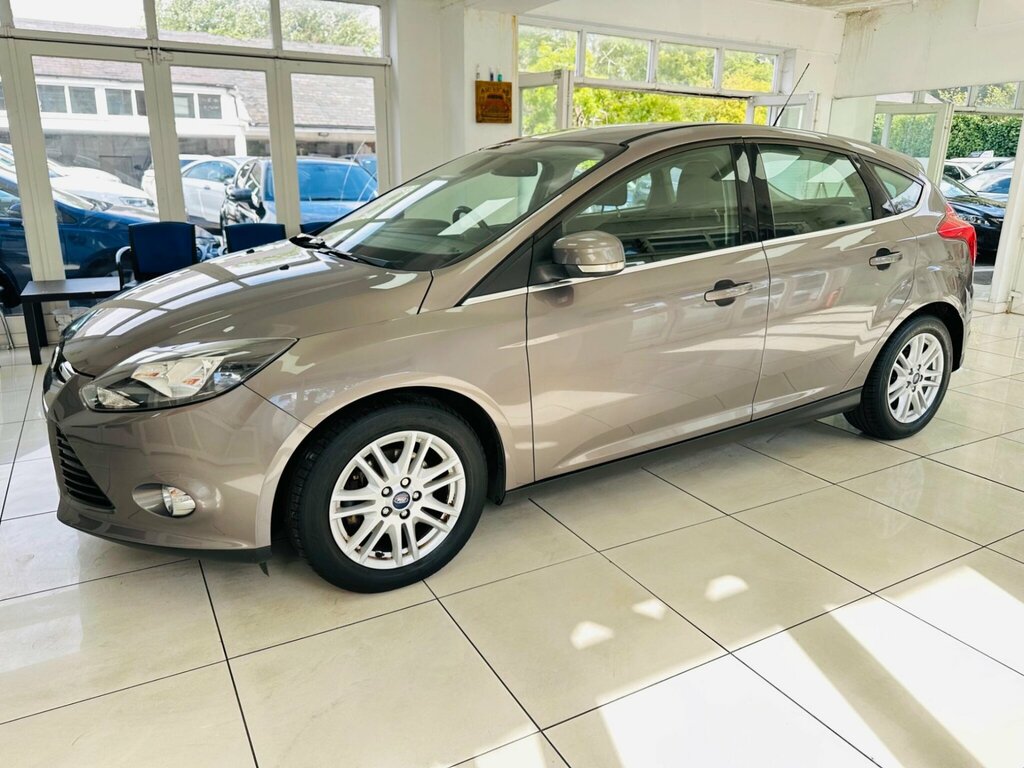 Ford Focus Hatchback 2.0T Ecoboost St-2 Euro 5 Ss 201 Black #19