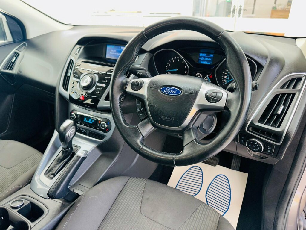 Ford Focus Hatchback 2.0T Ecoboost St-2 Euro 5 Ss 201 Black #25