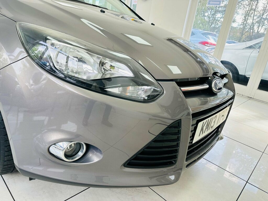 Ford Focus Hatchback 2.0T Ecoboost St-2 Euro 5 Ss 201 Black #26