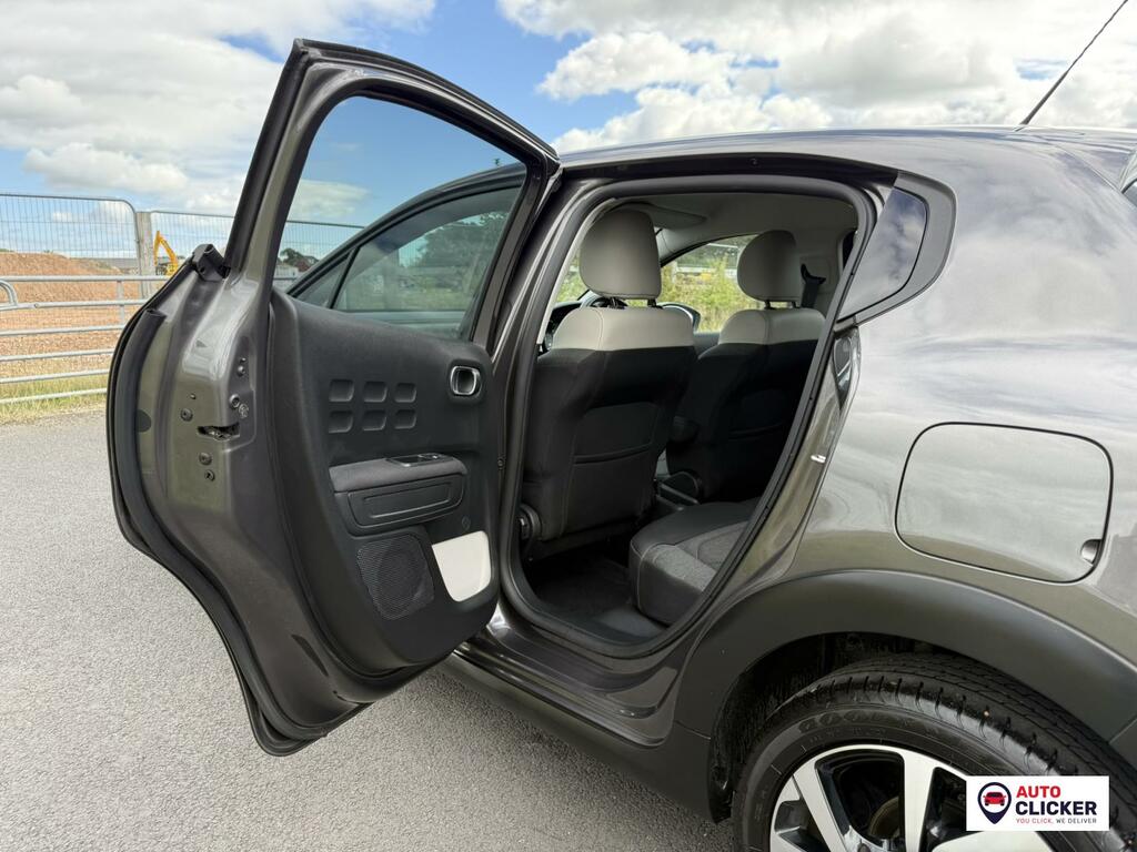 Citroen C3 1.2 Puretech 110 Plus Eat6 White #32