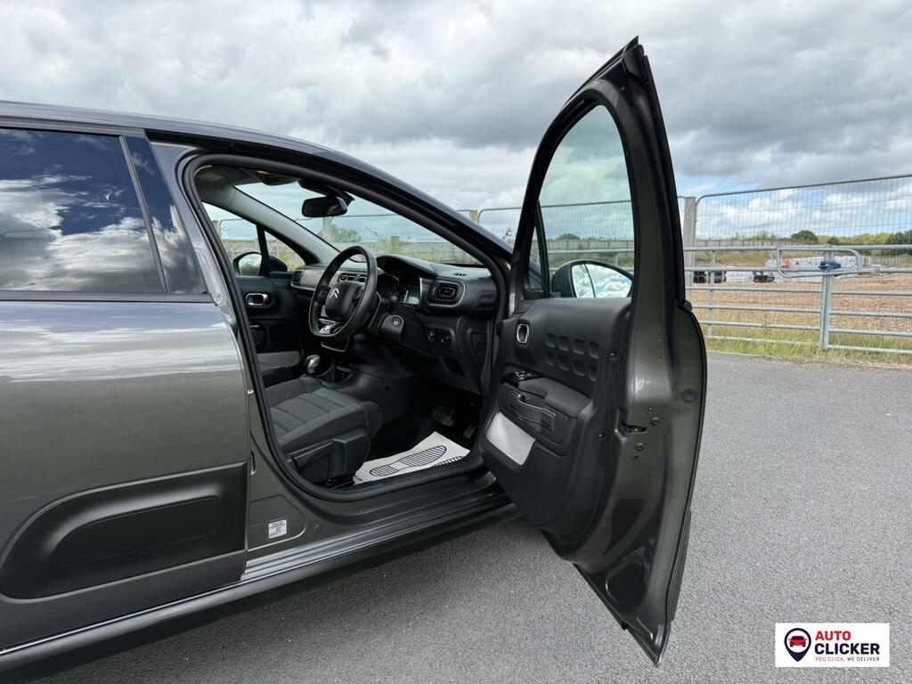 Citroen C3 1.2 Puretech 110 Plus Eat6 White #26
