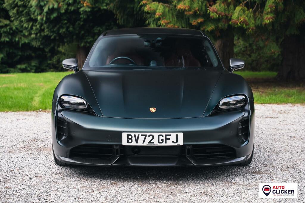 Porsche Taycan Performance Plus 93.4Kwh Turbo S Saloon Electr Green #2