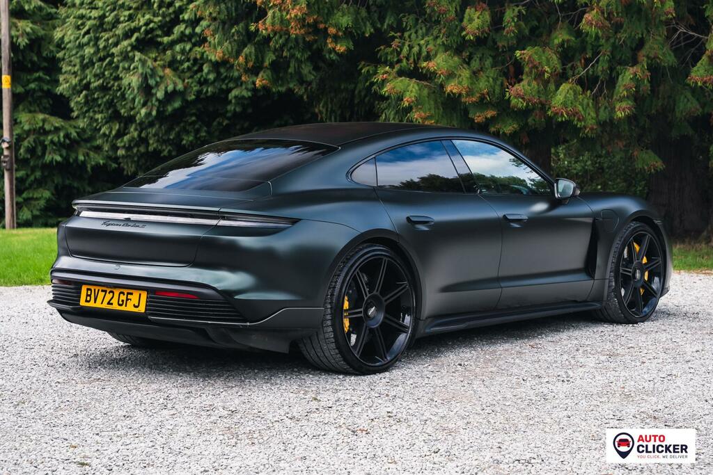 Porsche Taycan Performance Plus 93.4Kwh Turbo S Saloon Electr Green #6