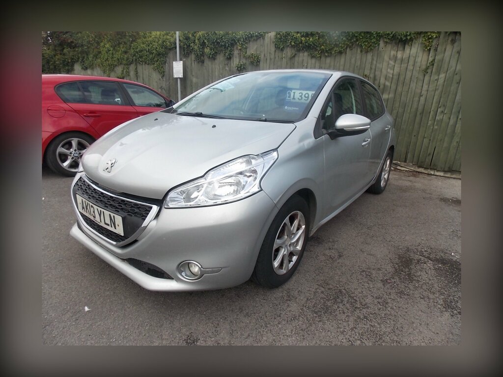 Peugeot 208 1.4 Hdi Active Hatchback Euro 5 Silver #3
