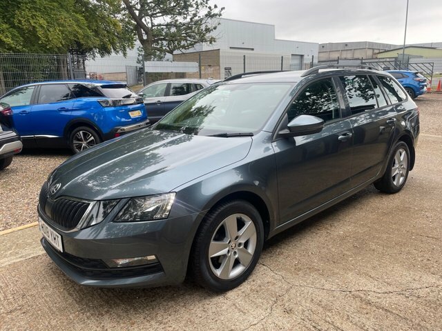 Skoda Octavia 1.6 Tdi Se Estate Euro 6 S S Grey #5