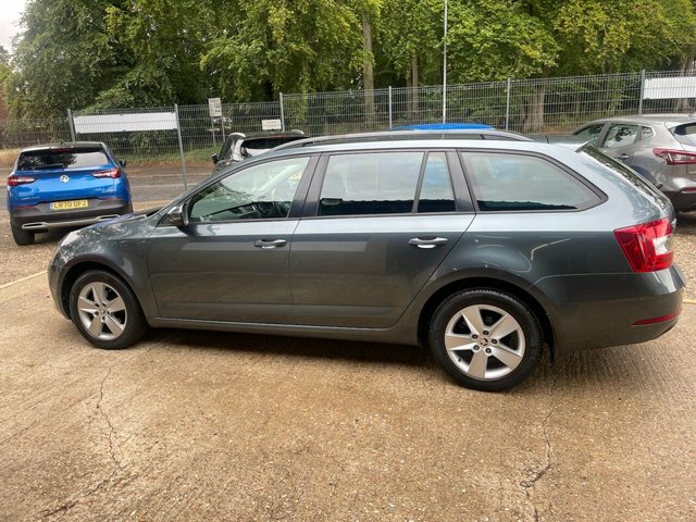 Skoda Octavia 1.6 Tdi Se Estate Euro 6 S S Grey #4