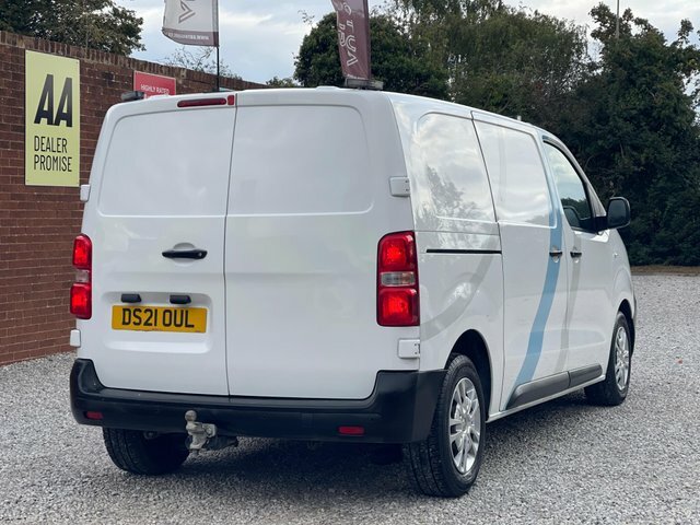 Vauxhall Vivaro Turbo D 3100 Dynamic White #4