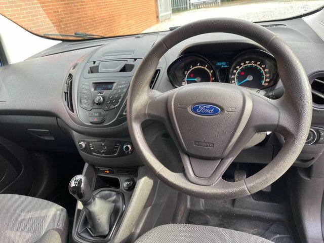 Ford Transit Courier 1.5 Tdci 2015 White #37