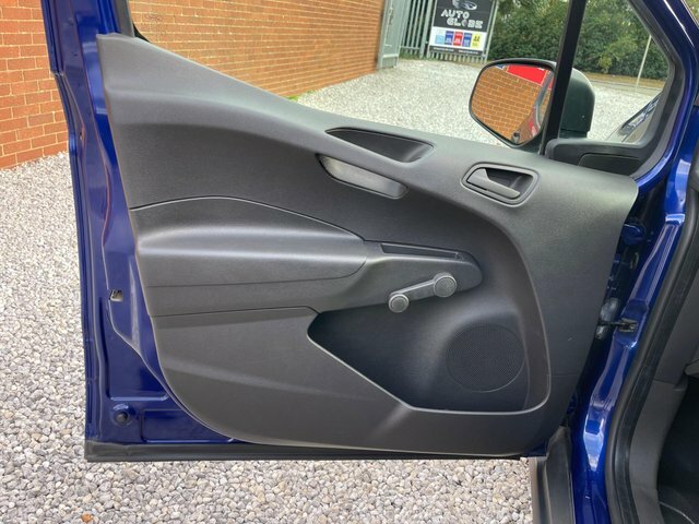 Ford Transit Courier 1.5 Tdci 2015 White #40