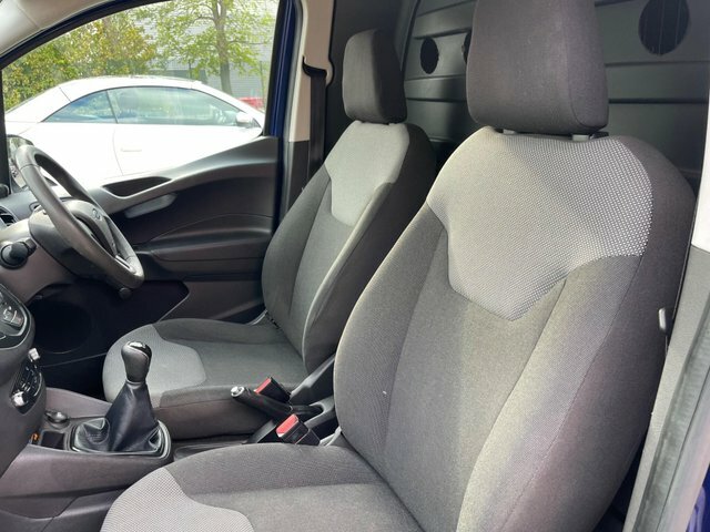 Ford Transit Courier 1.5 Tdci 2015 White #32