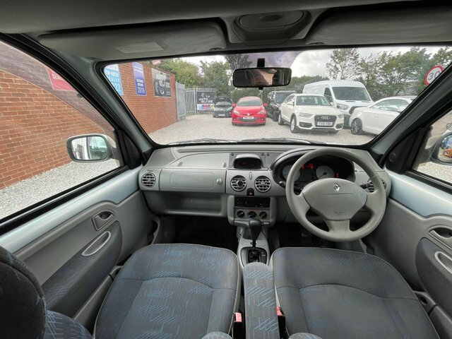 Renault Kangoo 1.6 16V Expression Red #18