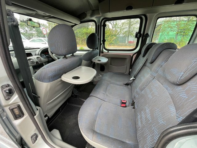 Renault Kangoo 1.6 16V Expression Red #32