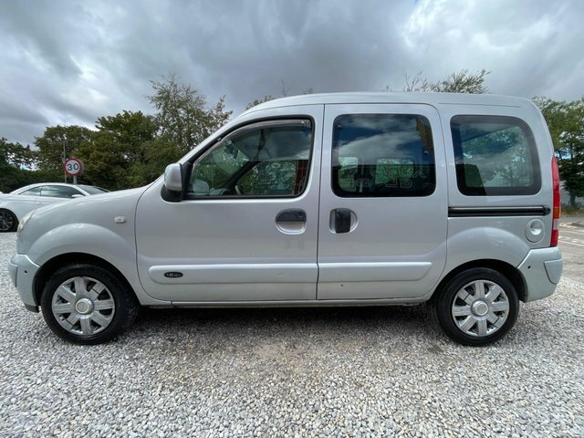 Renault Kangoo 1.6 16V Expression Red #9