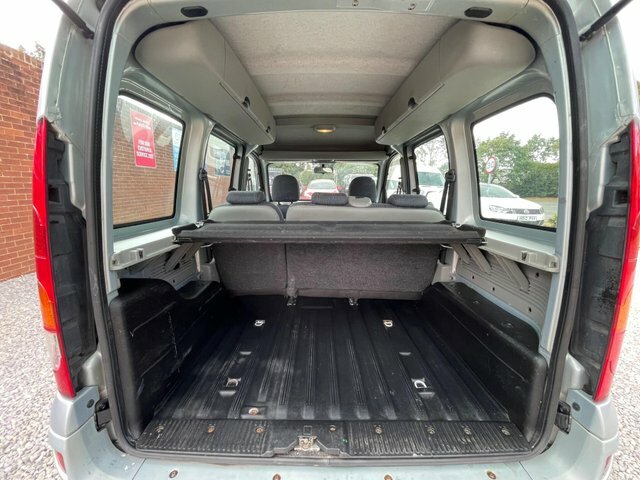 Renault Kangoo 1.6 16V Expression Red #7
