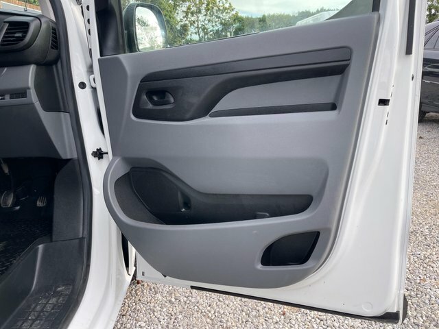 Citroen Dispatch 1.5 Bluehdi 1000 Enterprise M Panel Van 6Dr Black #41
