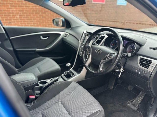 Hyundai I30 Crdi Blue Drive Se Blue #5