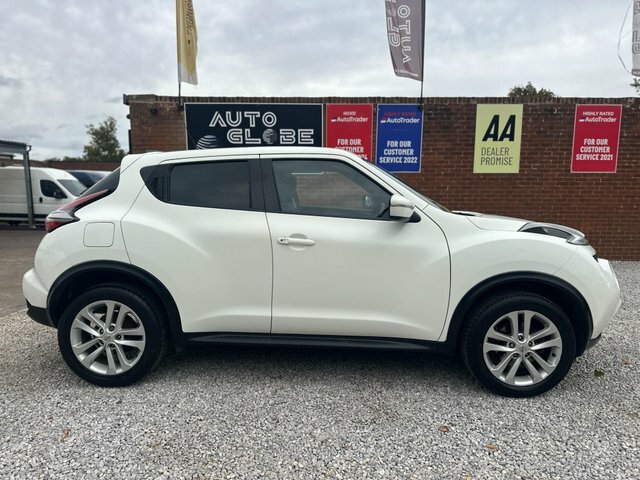 Nissan Juke Hatchback White #14