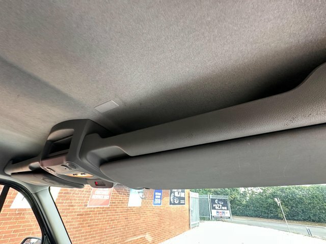 Nissan InterStar Dci 35 Tekna Grey #40