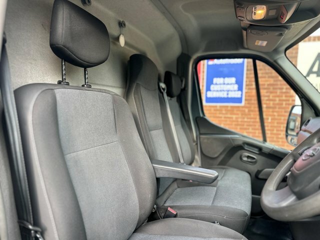 Nissan InterStar Dci 35 Tekna Grey #29