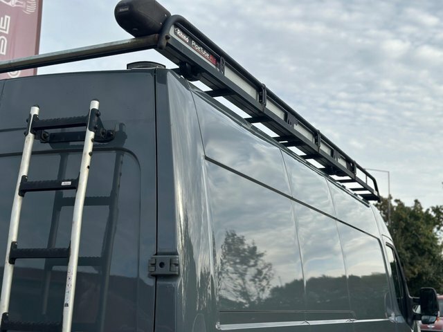Nissan InterStar Dci 35 Tekna Grey #17