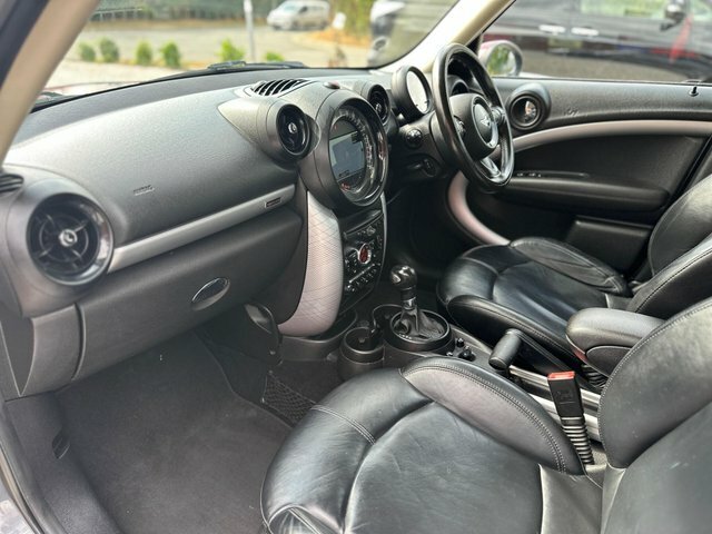 Mini Countryman Cooper All4 Red #7