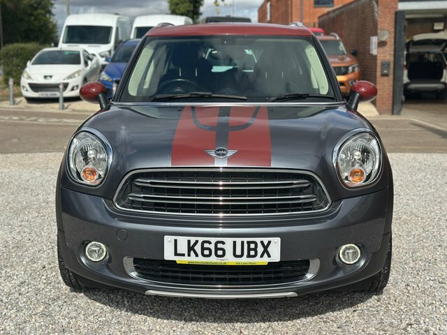 Mini Countryman Cooper All4 Red #13