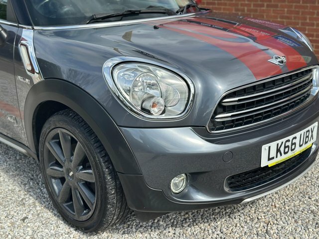 Mini Countryman Cooper All4 Red #33