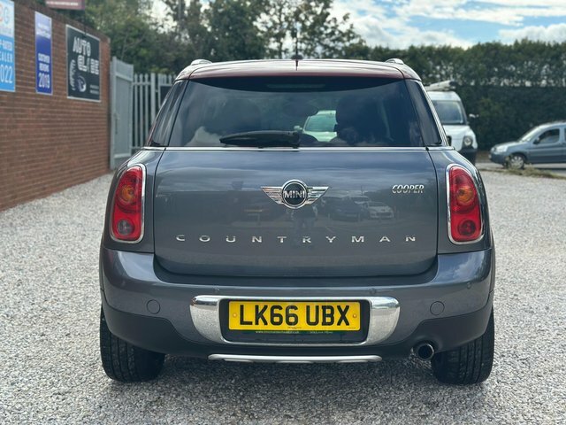 Mini Countryman Cooper All4 Red #16