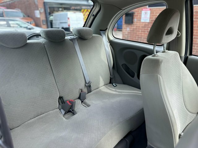 Nissan Micra 16V Se Gold #6