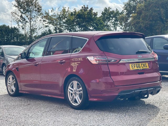 Ford S-Max Ecoboost Titanium Sport Red #3