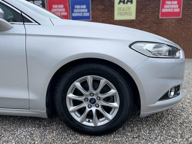 Ford Mondeo 2.0L Titanium Tdci 148 Bhp Blue #42