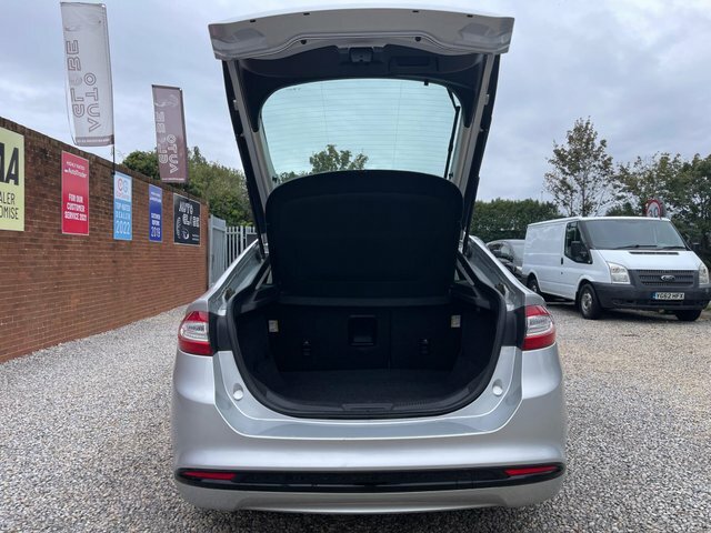 Ford Mondeo 2.0L Titanium Tdci 148 Bhp Blue #52