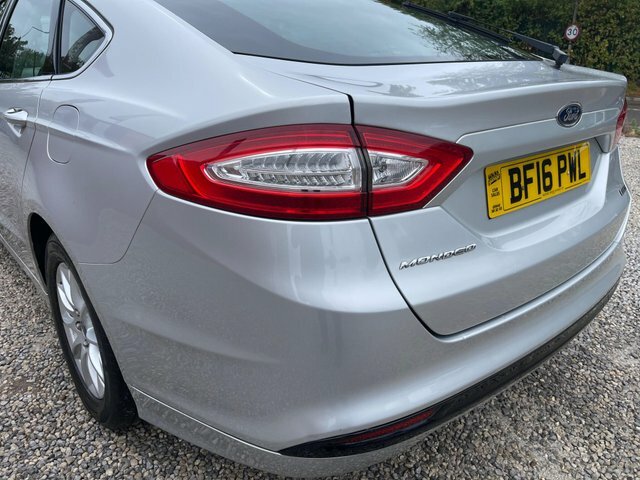 Ford Mondeo 2.0L Titanium Tdci 148 Bhp Blue #55