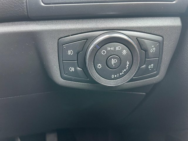 Ford Mondeo 2.0L Titanium Tdci 148 Bhp Blue #30