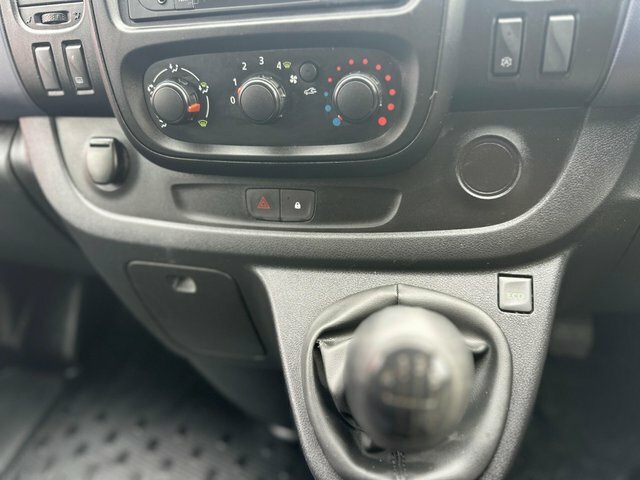 Vauxhall Vivaro 2900 1.6Cdti Biturbo 125Ps Ecotec H1 Doublecab White #34