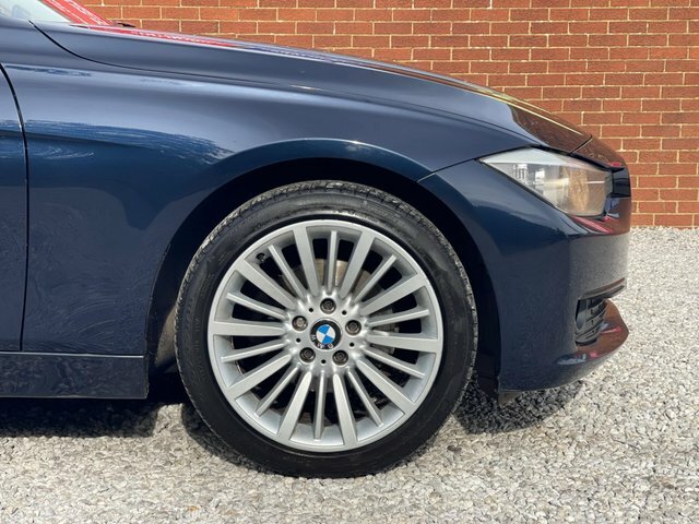 BMW 3 Series 320D M Sport Black #40