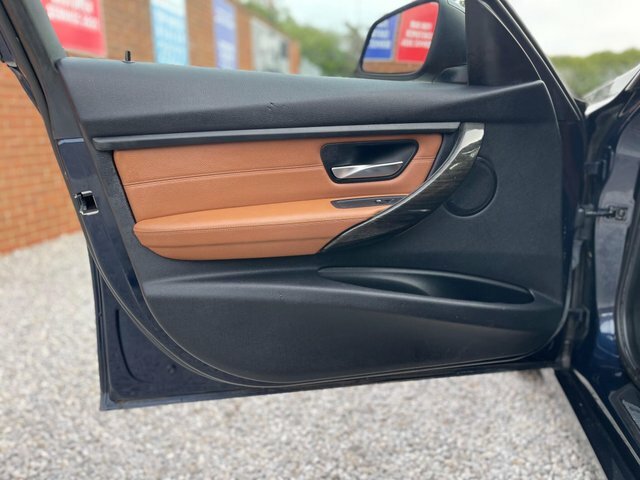 BMW 3 Series 320D M Sport Black #36